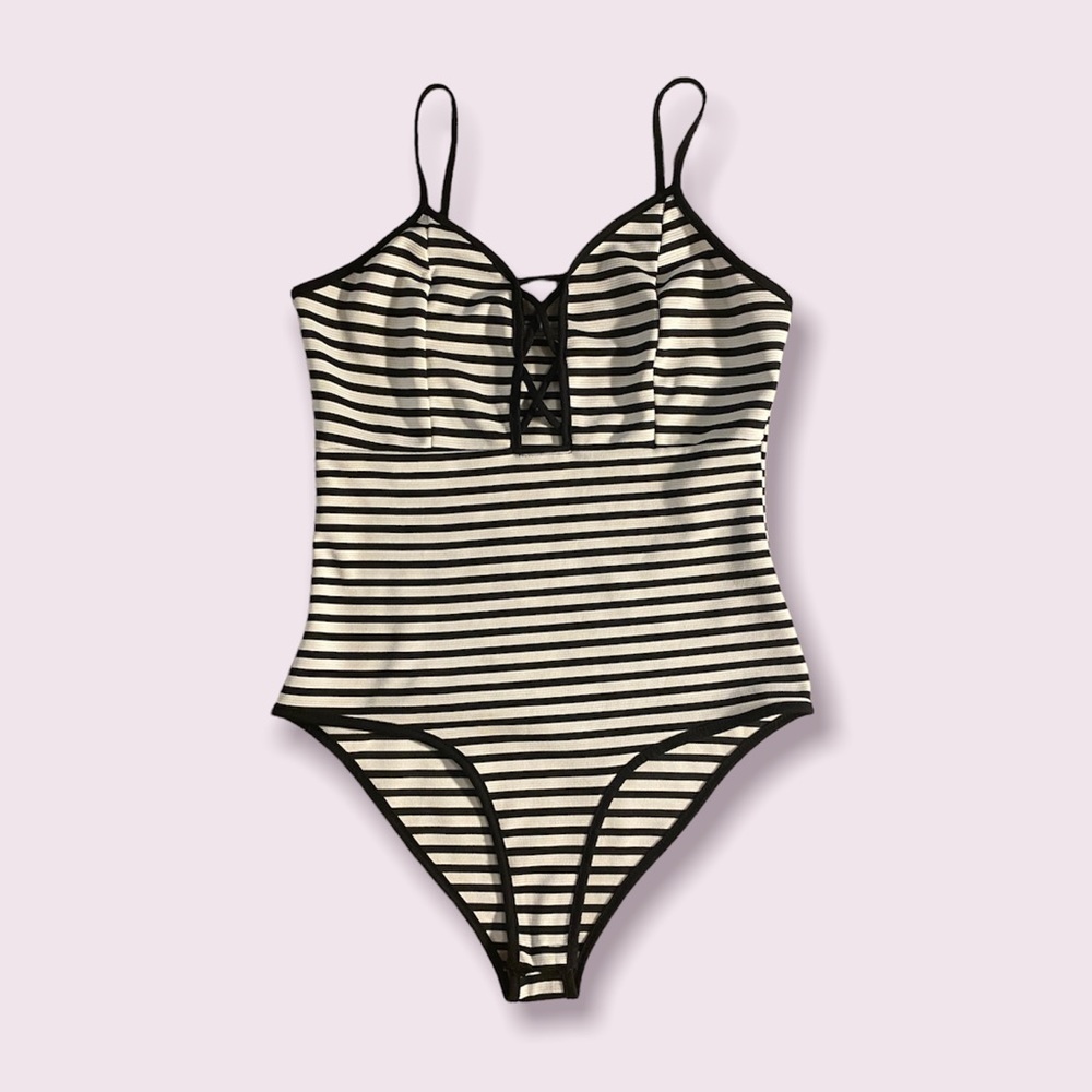 Charlotte Russe Black & White Striped Snap Bodysuit